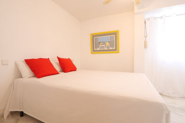 Image No.19-3 Bed Townhouse for sale