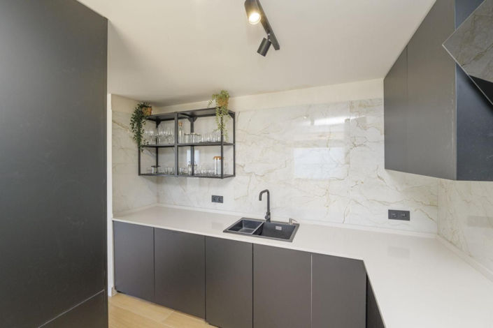Image No.13-3 Bed Apartment for sale