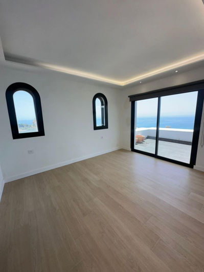 Image No.15-3 Bed Apartment for sale