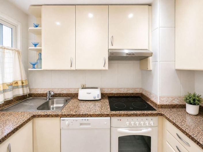 Image No.9-2 Bed Apartment for sale