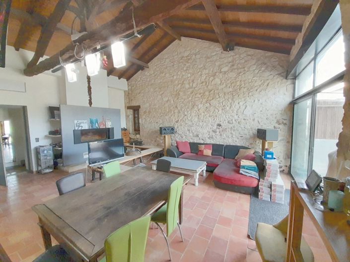 Image No.2-6 Bed House for sale