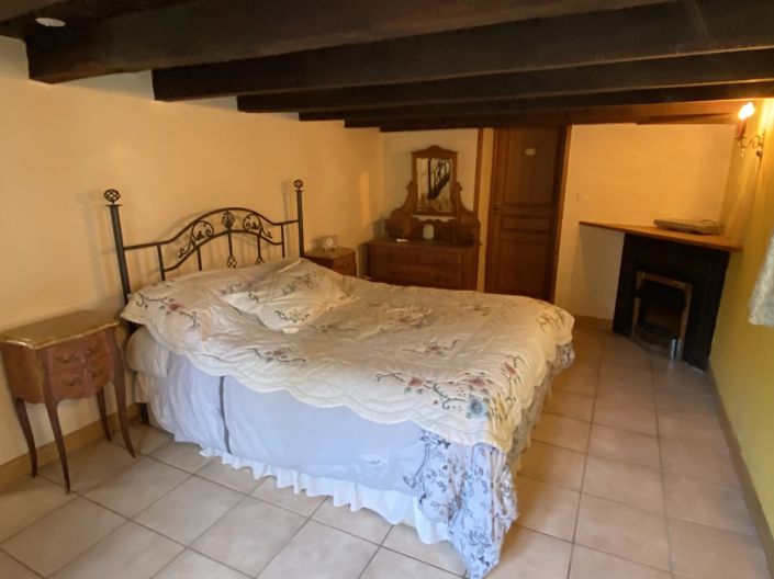 Image No.7-Maison de 6 chambres à vendre à Mézières-sur-Issoire