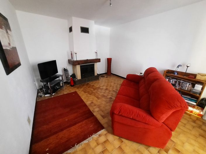 Image No.9-3 Bed House for sale