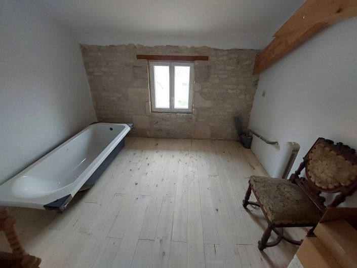 Image No.15-3 Bed House for sale