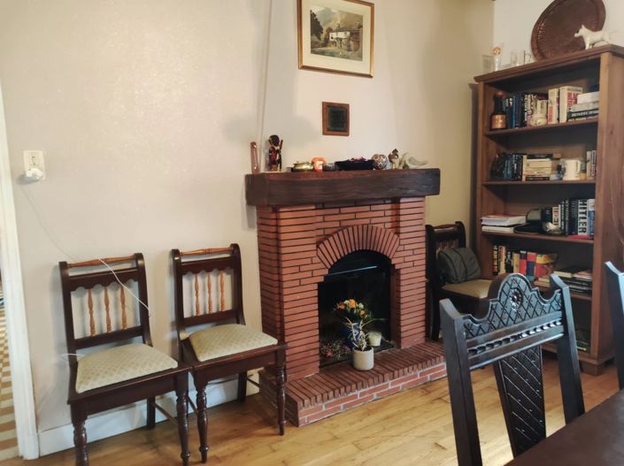 Image No.8-2 Bed House for sale