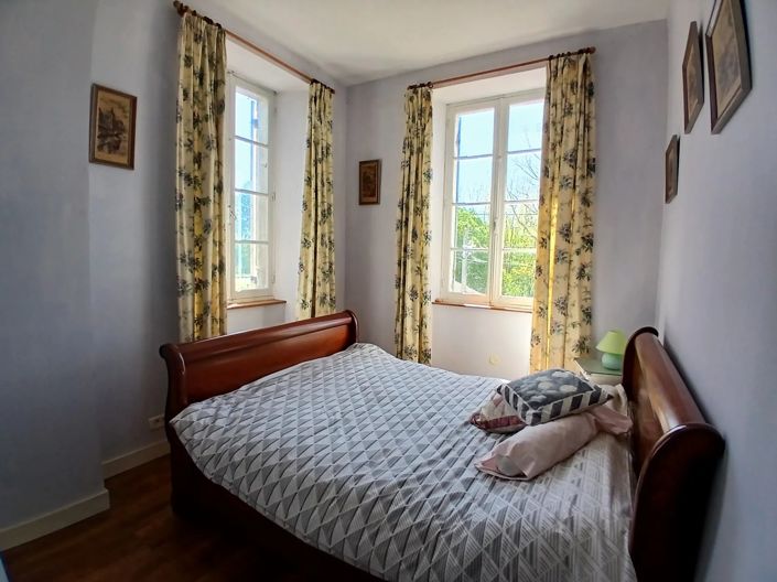 Image No.12-4 Bed House for sale