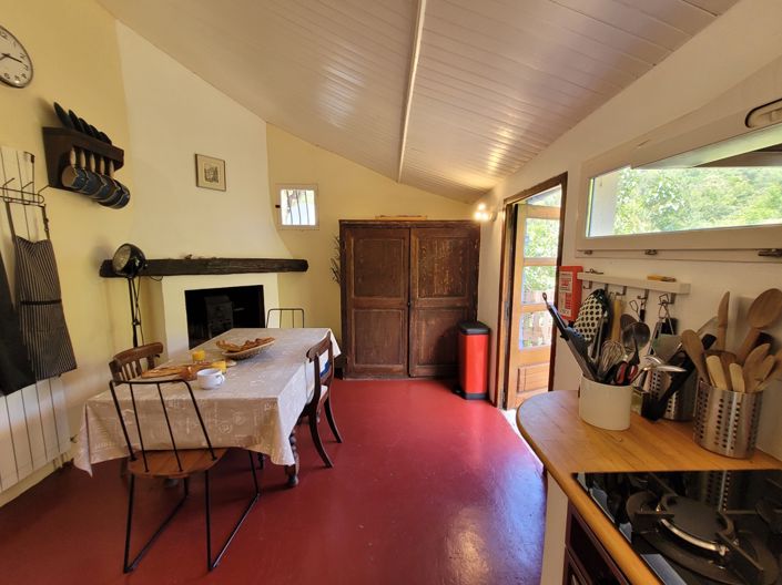 Image No.9-5 Bed House for sale