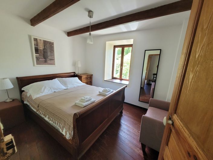 Image No.13-5 Bed House for sale