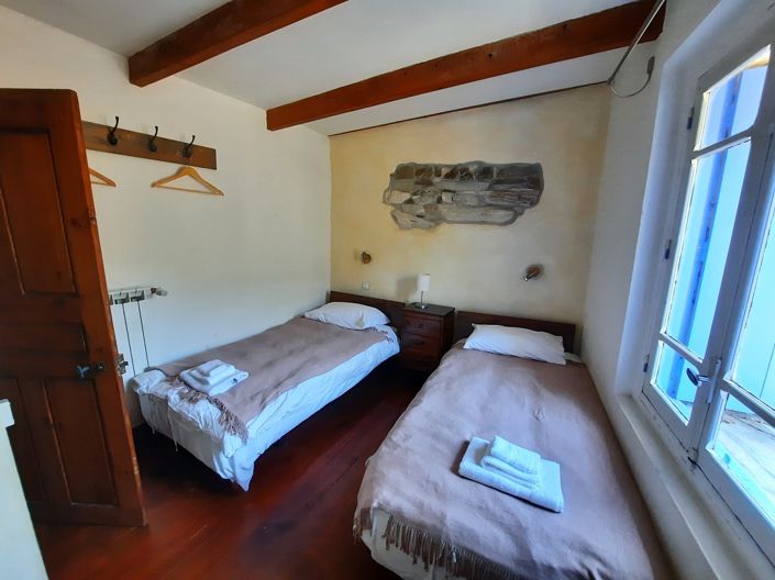 Image No.15-5 Bed House for sale