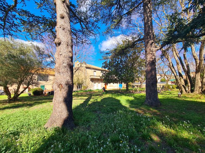 Image No.8-6 Bed House for sale
