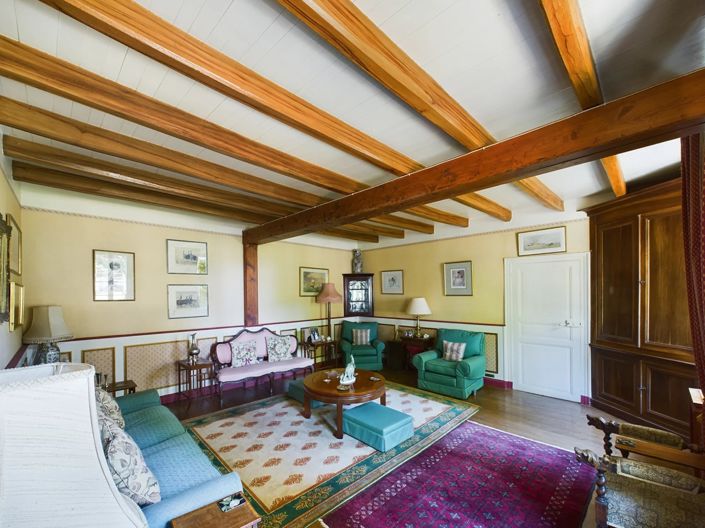 Image No.7-12 Bed Village House for sale