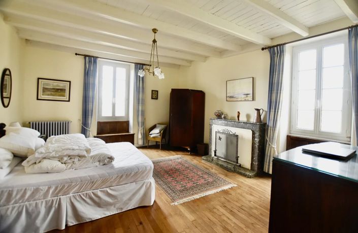 Image No.10-12 Bed Village House for sale