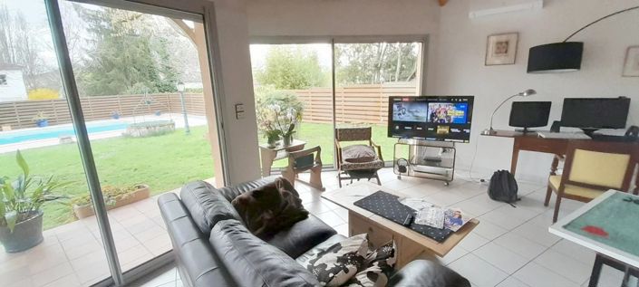 Image No.8-3 Bed House for sale