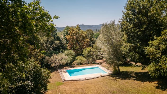 Image No.7-9 Bed House for sale