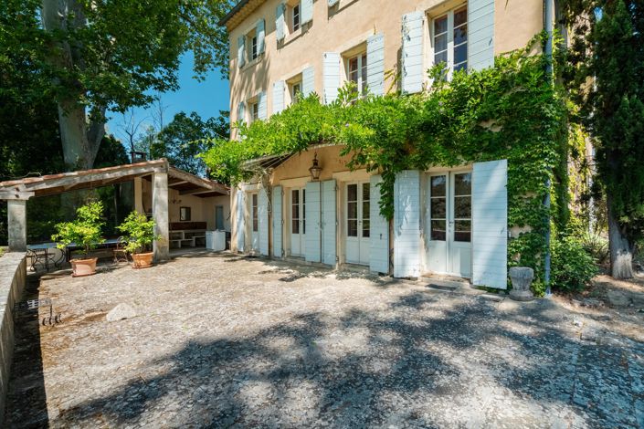Image No.8-9 Bed House for sale