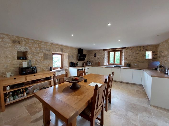 Image No.4-2 Bed House for sale