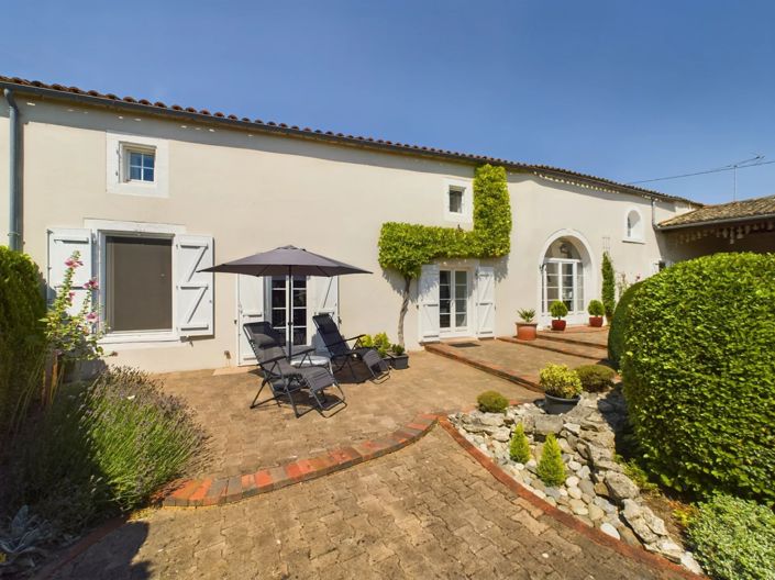 Image No.2-4 Bed Village House for sale