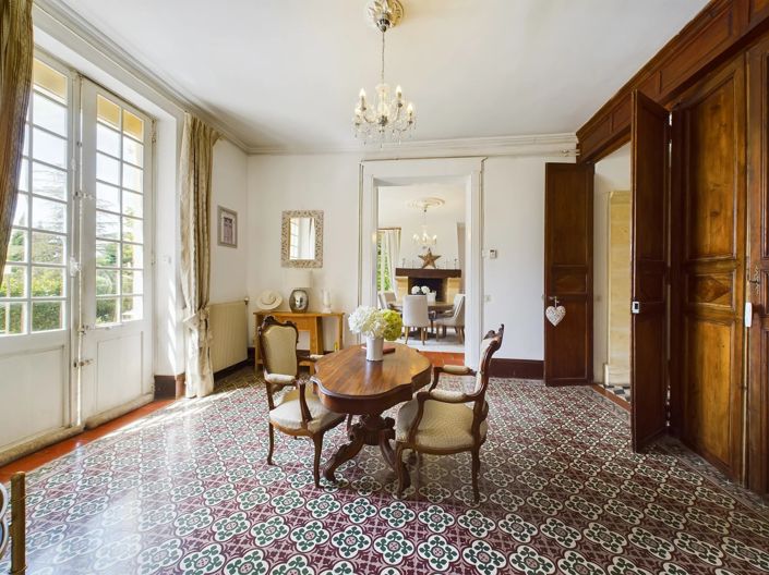 Image No.10-7 Bed House for sale