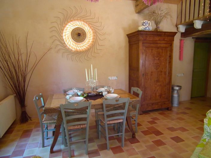 Image No.10-8 Bed House for sale