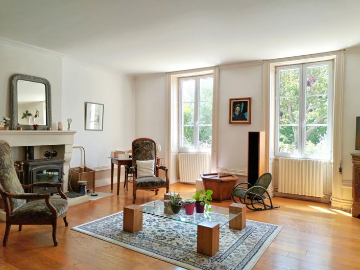 Image No.6-5 Bed House for sale