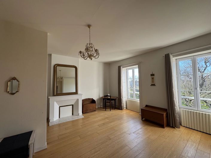 Image No.12-5 Bed House for sale