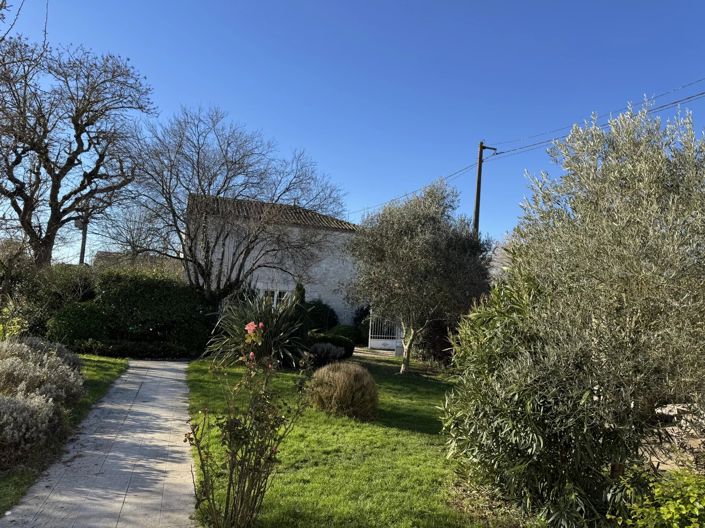 Image No.3-5 Bed House for sale