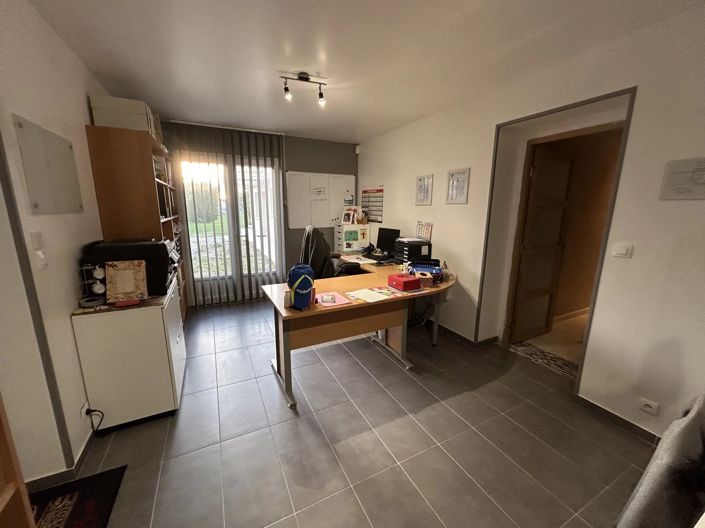 Image No.12-5 Bed House for sale