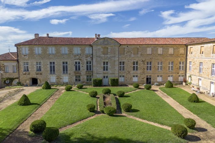 Image No.2-Maison de 11 chambres à vendre à Valence-sur-Baïse