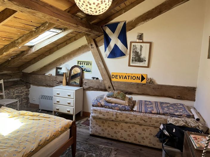 Image No.15-4 Bed House for sale