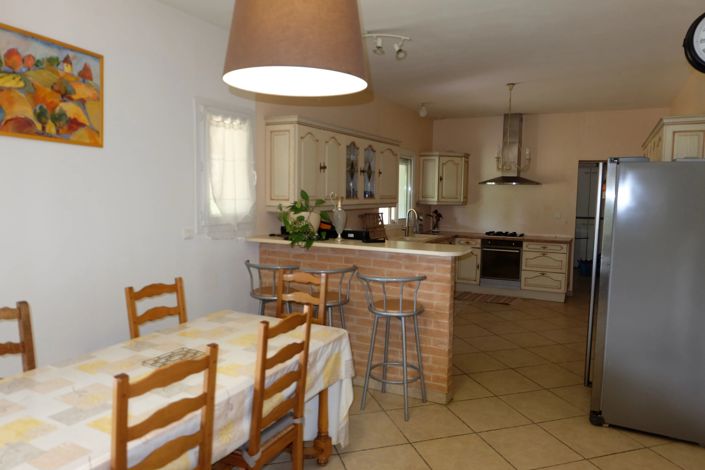 Image No.3-4 Bed House for sale