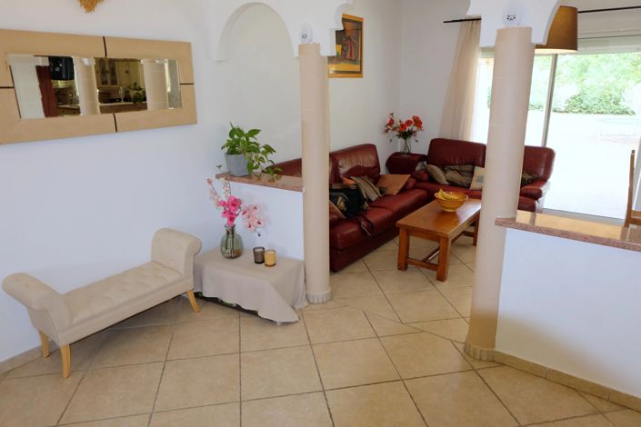 Image No.7-4 Bed House for sale