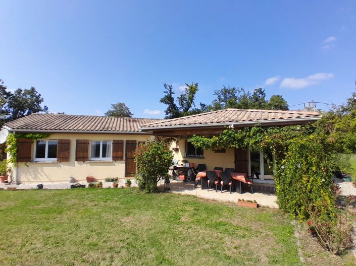 Image No.2-4 Bed House for sale