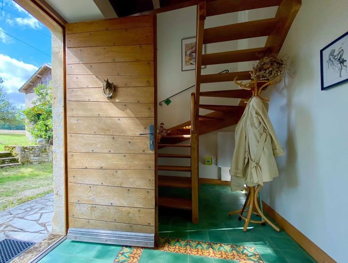 Image No.9-4 Bed House for sale