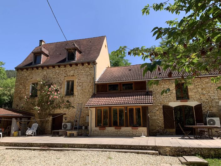 Image No.8-3 Bed Village House for sale