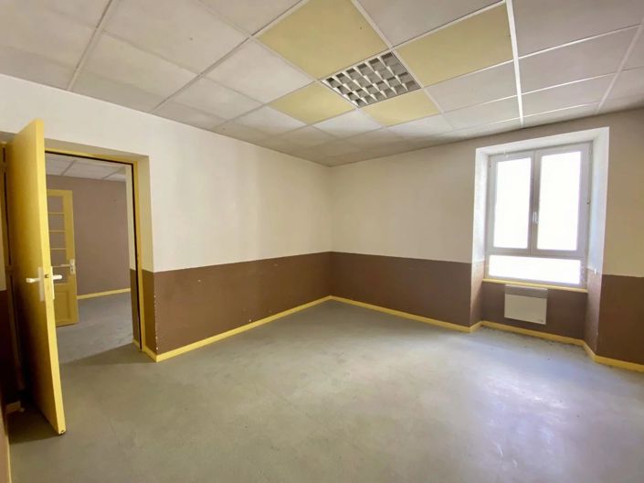 Image No.6-Comercial en venta