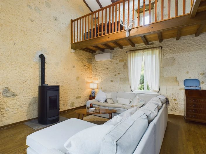Image No.6-4 Bed House for sale
