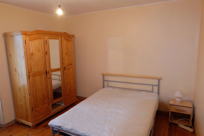 Image No.7-3 Bed House for sale
