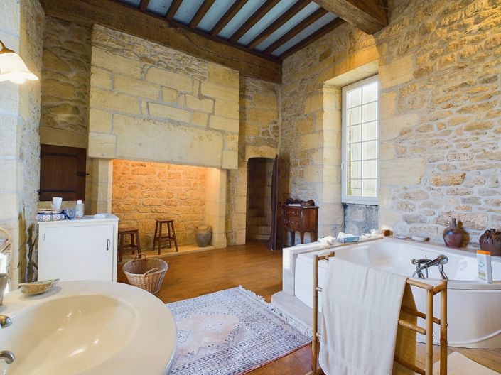 Image No.6-9 Bed House for sale