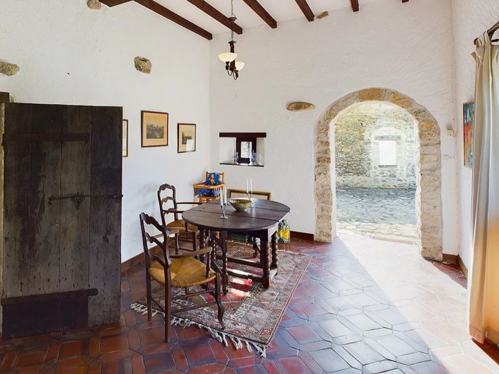 Image No.13-8 Bed House for sale