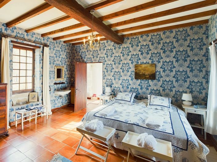 Image No.14-8 Bed House for sale
