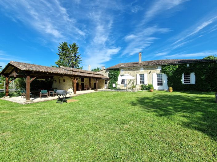 Image No.5-8 Bed House for sale