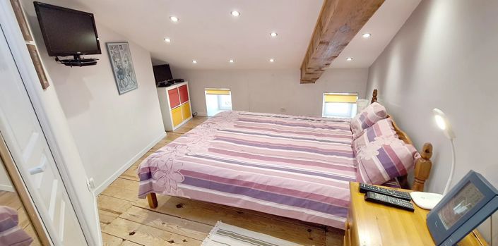 Image No.10-4 Bed House for sale