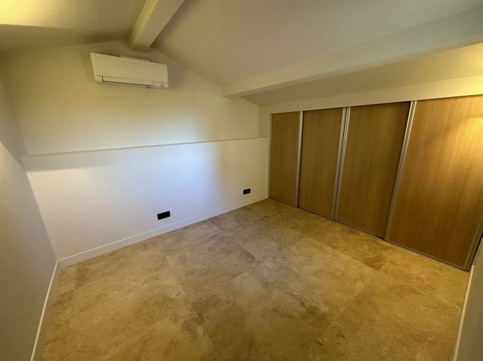 Image No.6-3 Bed Property for sale