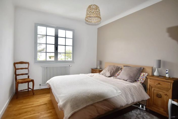 Image No.8-9 Bed House for sale