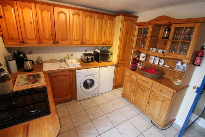 Image No.14-8 Bed House for sale