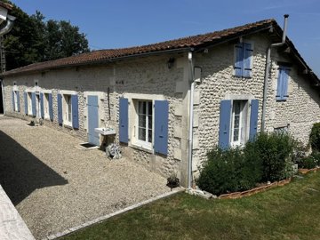 1 - Charente, Maison