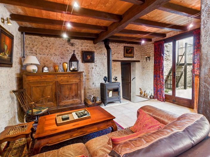 Image No.2-Maison de village de 4 chambres à vendre à Aubeterre-sur-Dronne