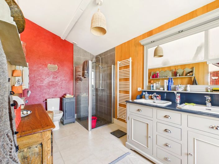 Image No.8-3 Bed House for sale