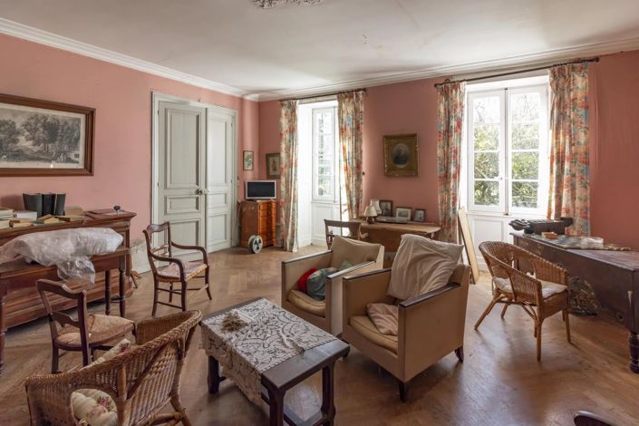 Image No.5-7 Bed House for sale