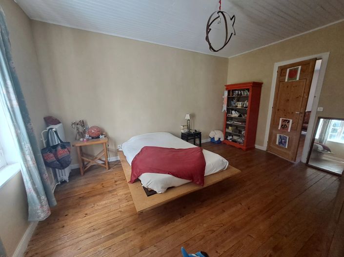 Image No.14-6 Bed House for sale